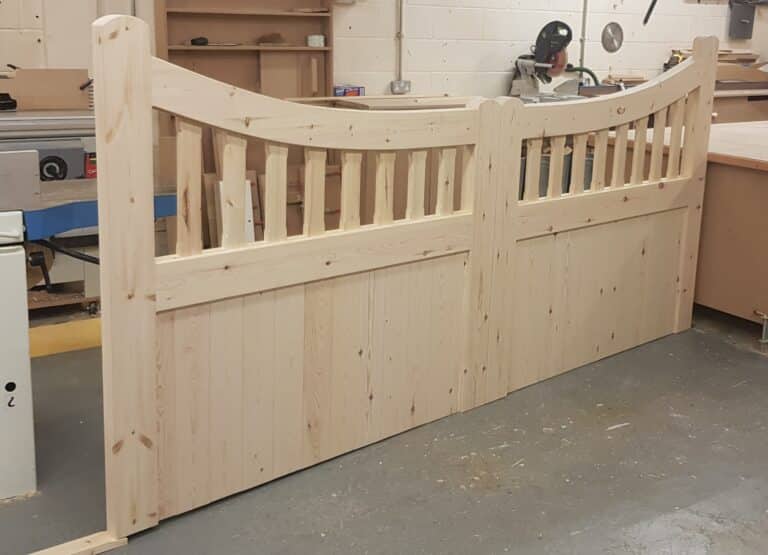 custom build solid oak gate