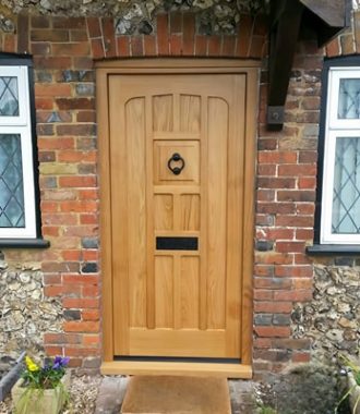 Why Choose A Solid Oak Door For Your Home?